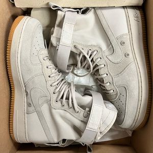Nike SF Air Force 1 String